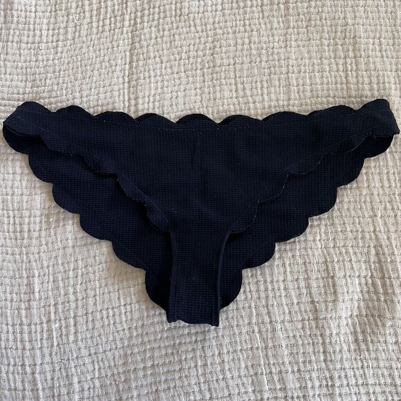MARYSIA Antibes Scalloped Seersucker Bikini Bottom Women Large Reversible $159 - Picture 1 of 7
